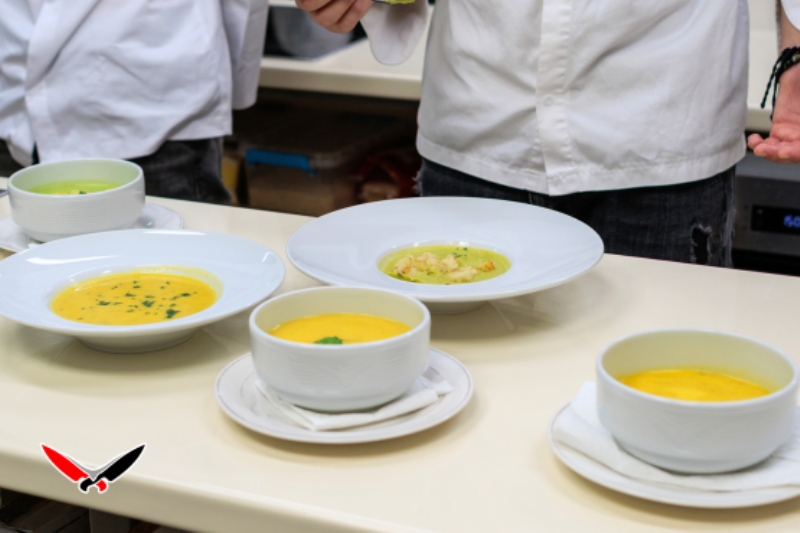 Kurs Kuzhine i Pershpejtuar ne Tirane | Kurs 6 Muaj | Kuzhinier Fillestar | Trajnim Praktik Kuzhine | Kurs Profesional | Albanian Chef Academy | Kurse Kulinarie Profesionale | Formim Profesional Kuzhinier | Mer nje Profesion